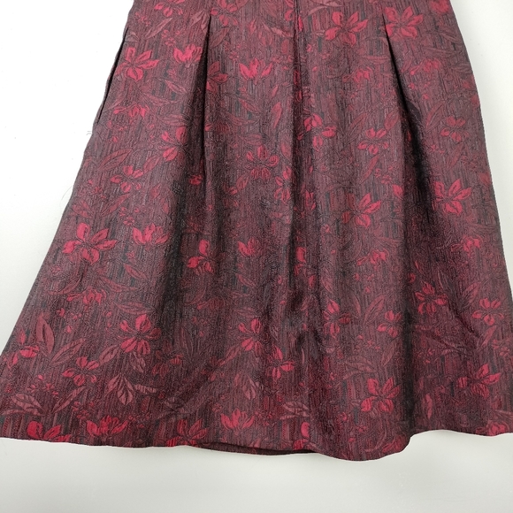 KASPER Dress Red/Black Floral Brocade Fit & Flare Box Pleated Dress Sz. 12 - Picture 6 of 15